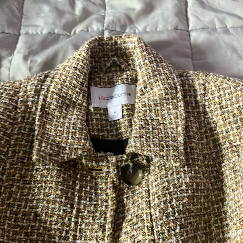 ⚠️ LAST CALL!⚠️ Liz Claiborne Tan and Black Trench Coat  🤎m OST - Picture 2 of 4
